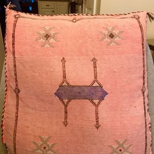 Sabra silk pillow cover